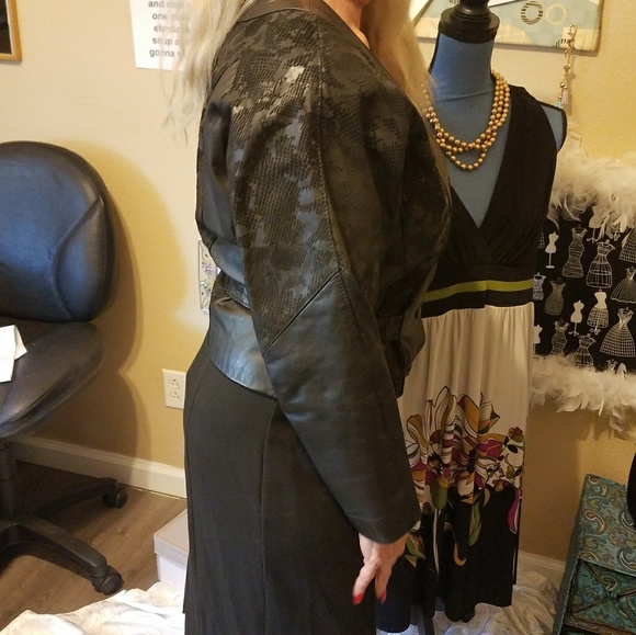 REDUCED-Chia Leather Jacket - Picture 3 of 5